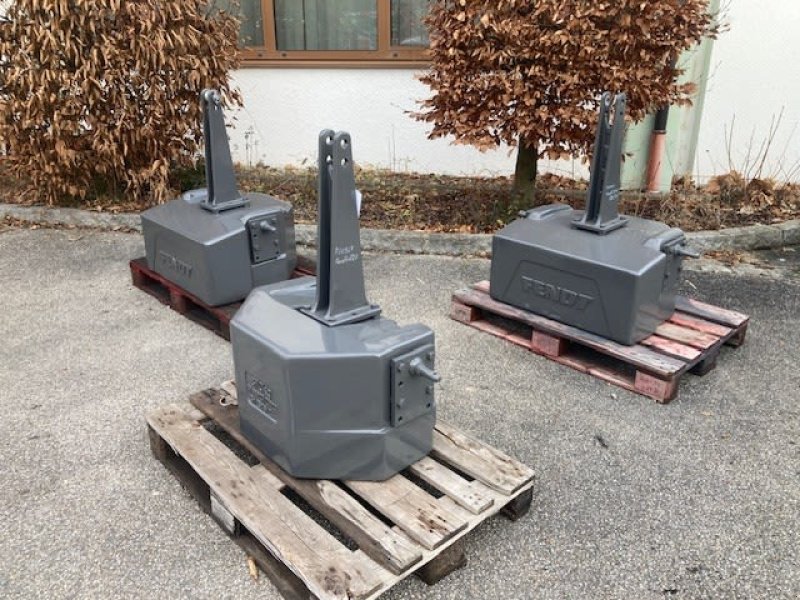 Frontgewicht типа Fendt 870 KG, Neumaschine в Straubing (Фотография 1)