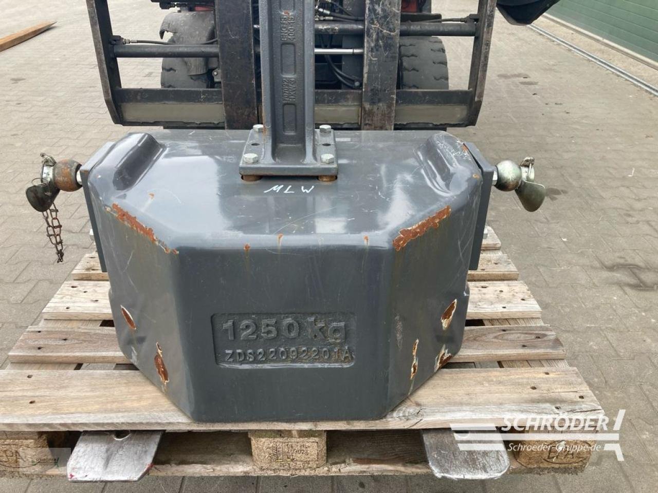 Frontgewicht типа Fendt FRONTGEWICHT 1250 KG, Gebrauchtmaschine в Wildeshausen (Фотография 3)