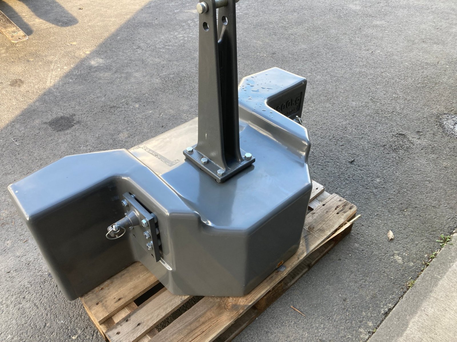 Frontgewicht des Typs Fendt Frontgewicht 1800kg, Gebrauchtmaschine in Wülfershausen an der Saale (Bild 3)