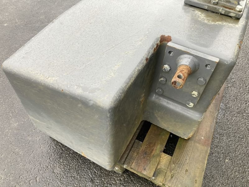 Frontgewicht del tipo Fendt FRONTGEWICHT 2500 KG, Gebrauchtmaschine In Wülfershausen an der Saale (Immagine 6)