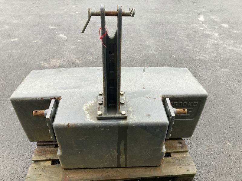 Frontgewicht del tipo Fendt FRONTGEWICHT 2500 KG, Gebrauchtmaschine In Wülfershausen an der Saale (Immagine 4)