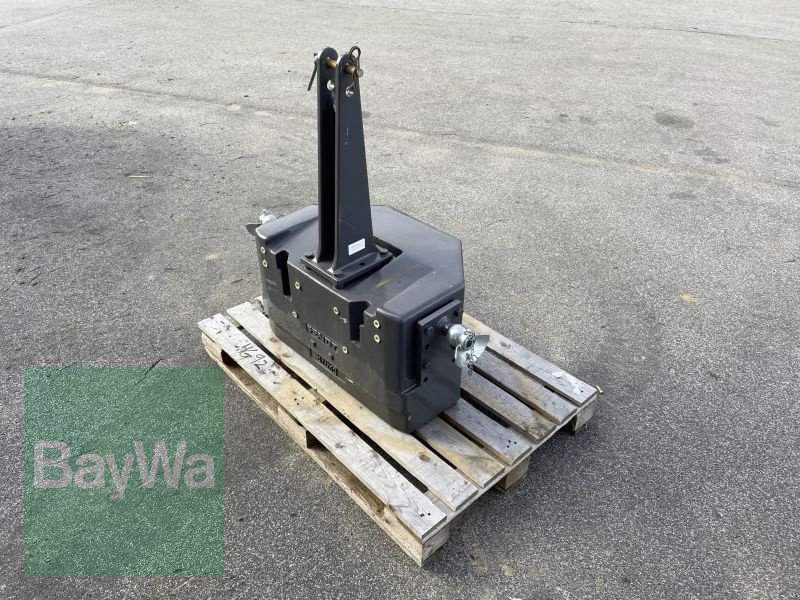 Frontgewicht of the type Fendt FRONTGEWICHT 870 KG, Gebrauchtmaschine in Bamberg (Picture 5)