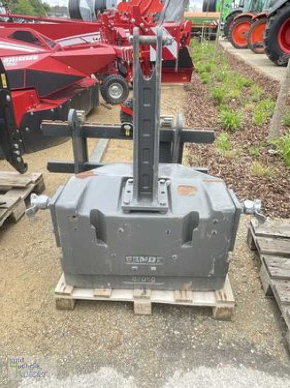 Frontgewicht of the type Fendt Frontgewicht in verschiedenen Größen, Gebrauchtmaschine in Deutsch-Wagram (Picture 2)