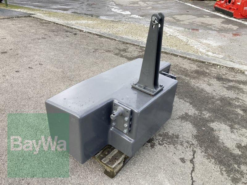 Frontgewicht typu Fendt GEWICHT 2500 KG, Gebrauchtmaschine w Dinkelsbühl (Zdjęcie 6)