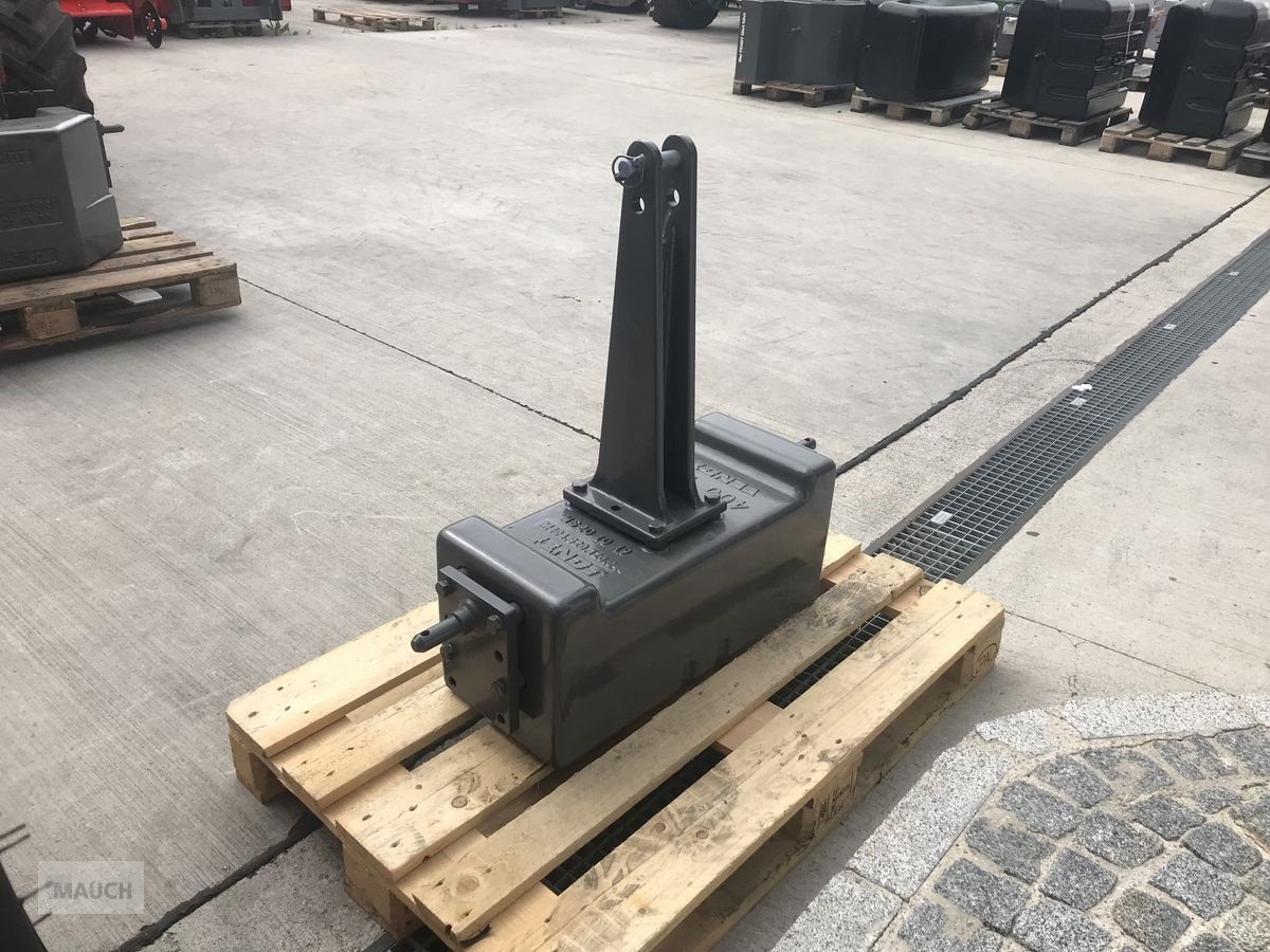 Frontgewicht tip Fendt Gewicht 400 kg, Neumaschine in Burgkirchen (Poză 6)