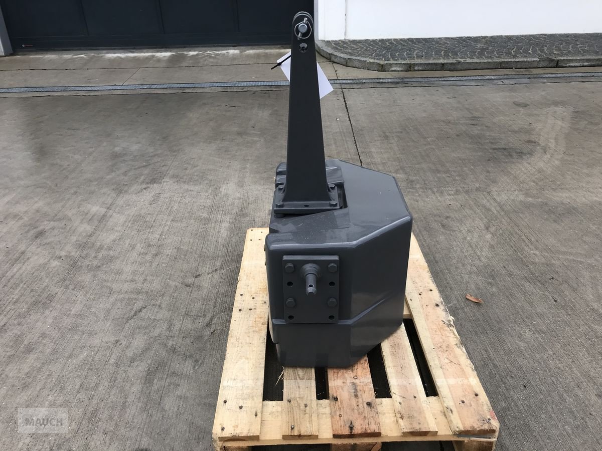 Frontgewicht des Typs Fendt Gewicht 870 kg, Neumaschine in Burgkirchen (Bild 6)