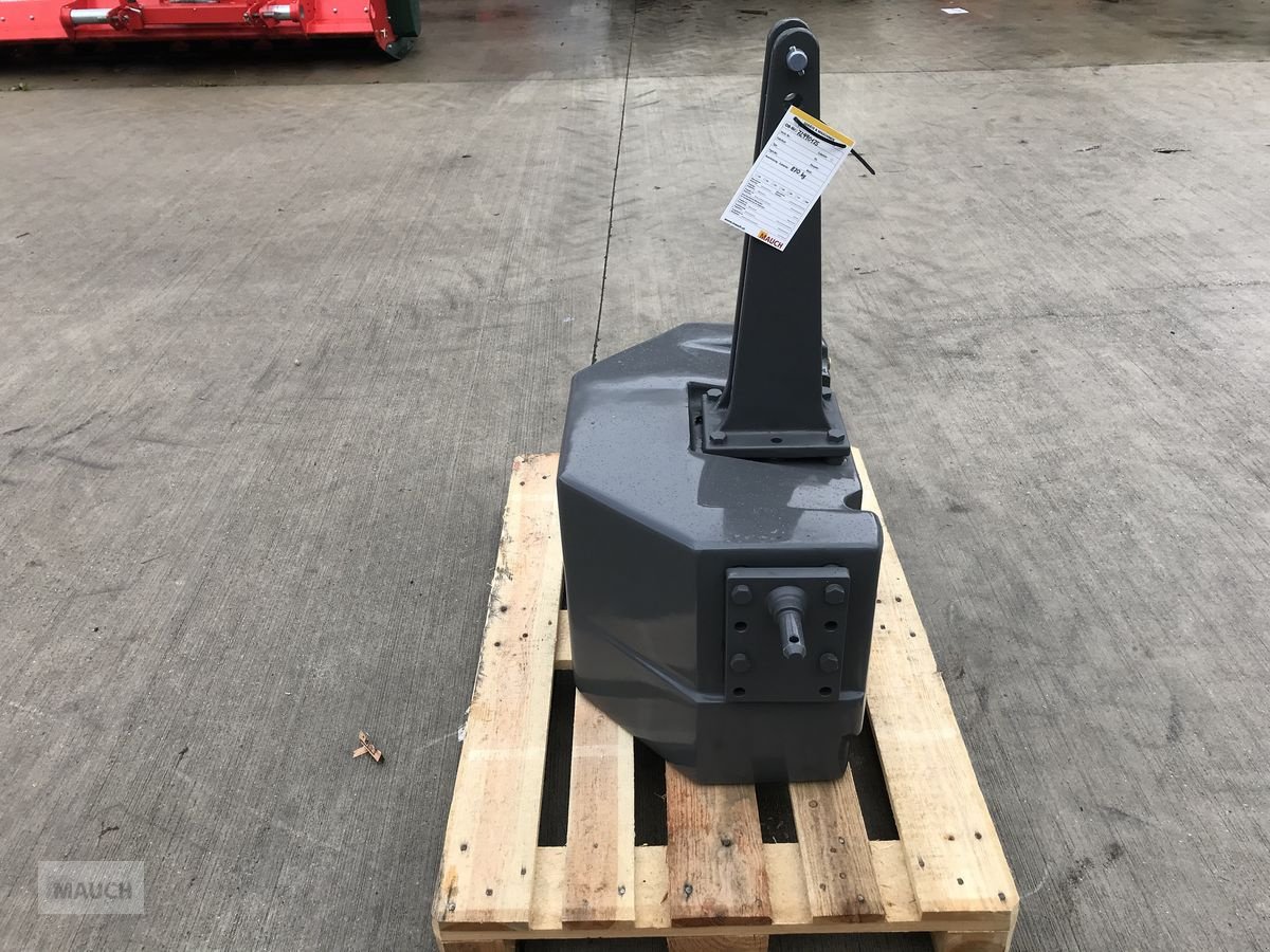 Frontgewicht des Typs Fendt Gewicht 870 kg, Neumaschine in Burgkirchen (Bild 2)