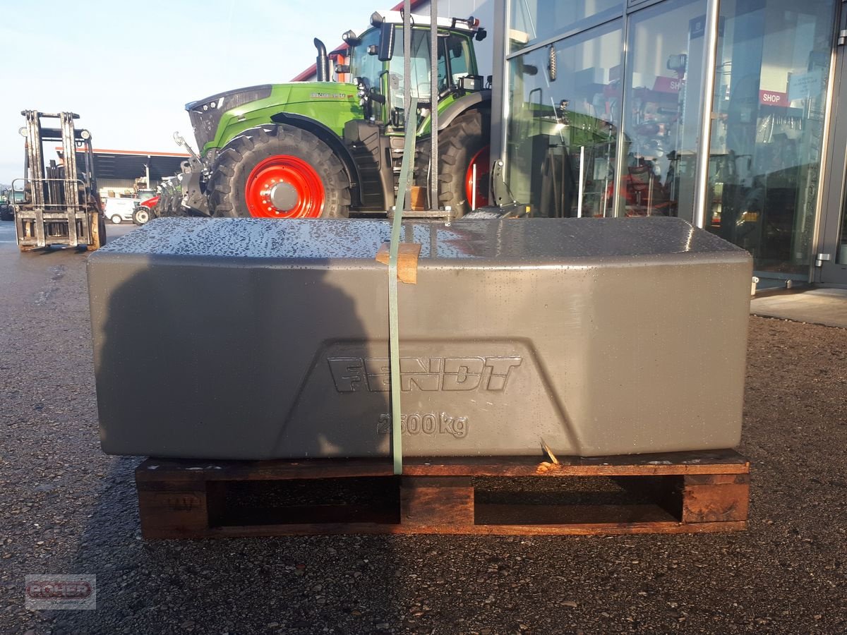 Frontgewicht typu Fendt Gusseisengewichte 2500kg, Neumaschine v Wieselburg Land (Obrázek 6)