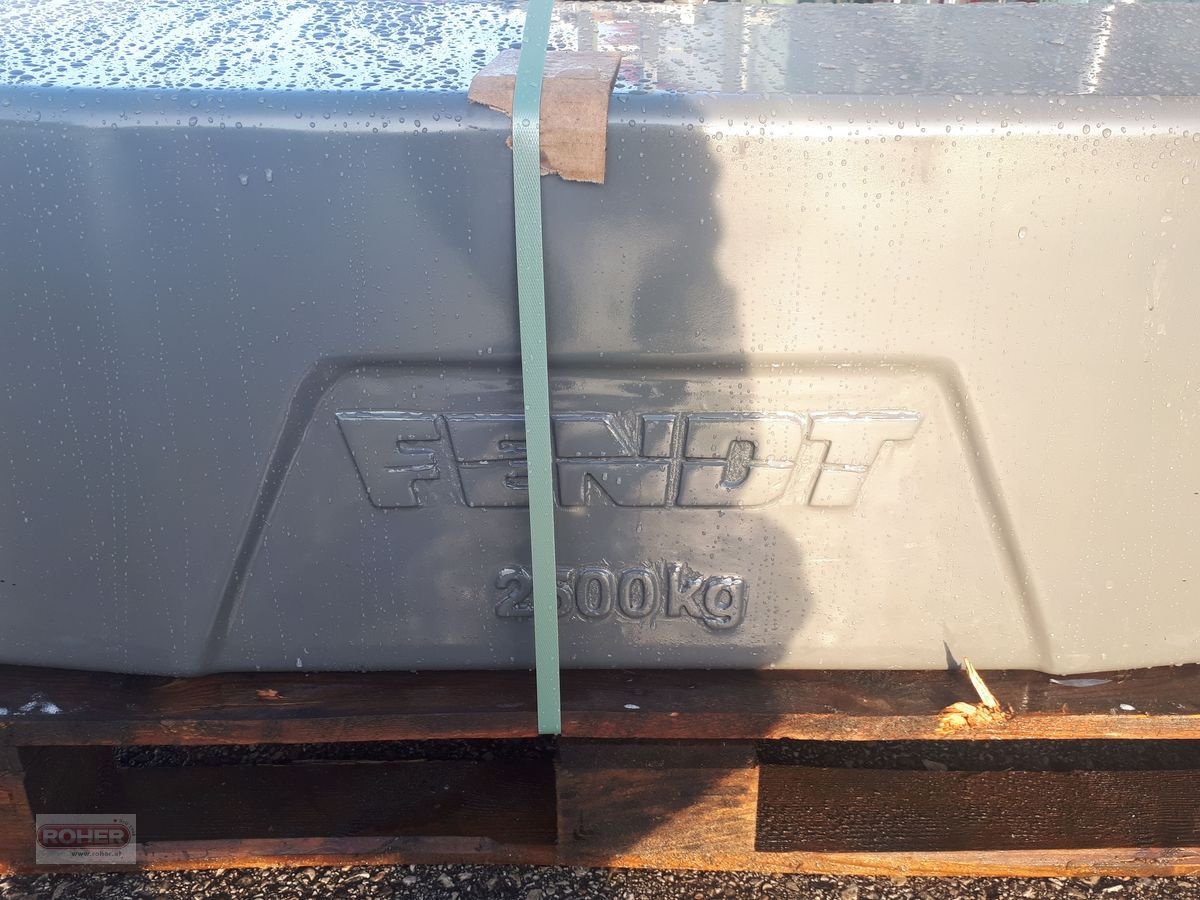 Frontgewicht typu Fendt Gusseisengewichte 2500kg, Neumaschine v Wieselburg Land (Obrázek 1)