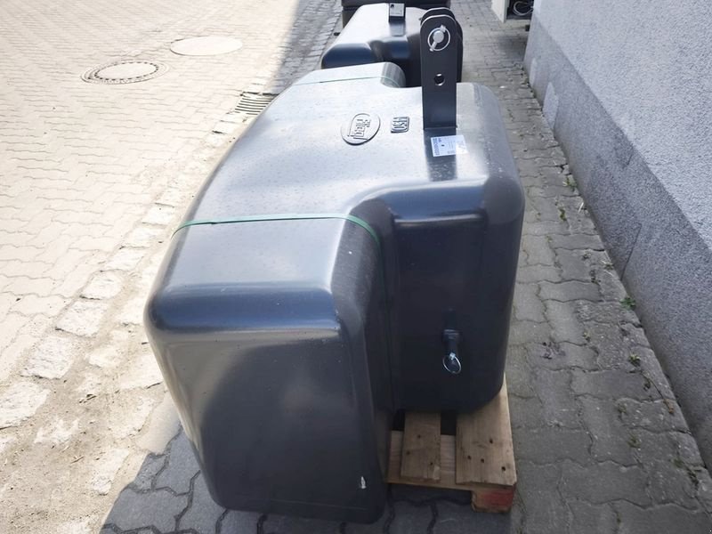 Frontgewicht Türe ait Fliegl 1450 kg Frontgewicht, Neumaschine içinde St. Marienkirchen (resim 8)