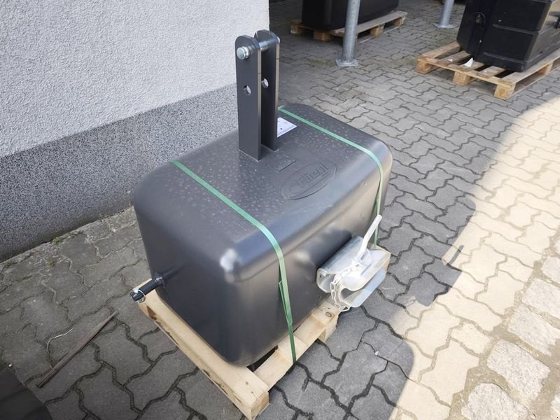 Frontgewicht Türe ait Fliegl 450 kg Frontgewicht, Neumaschine içinde St. Marienkirchen (resim 3)