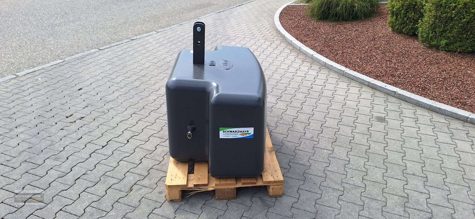 Frontgewicht des Typs Fliegl AgroCenter Gewicht 1.050kg, Neumaschine in Aurolzmünster (Bild 7)