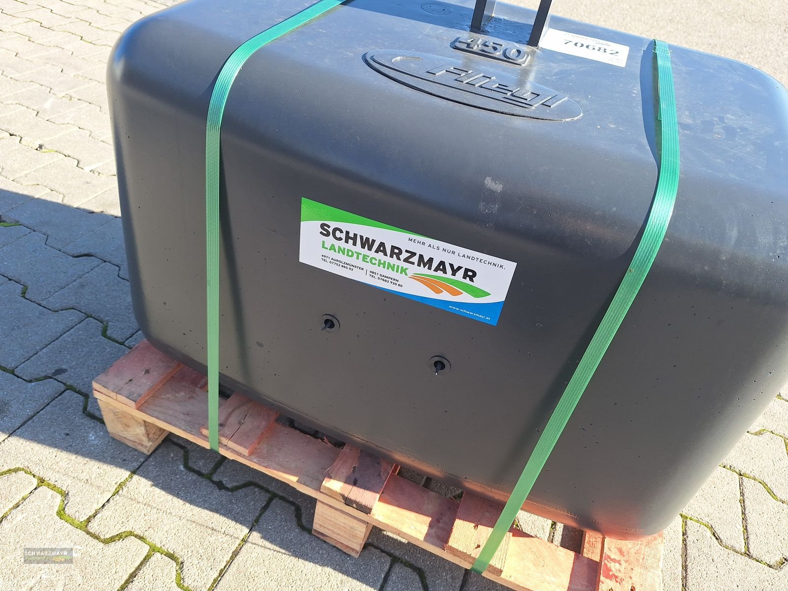 Frontgewicht des Typs Fliegl AgroCenter Gewicht 450kg, Neumaschine in Gampern (Bild 8)