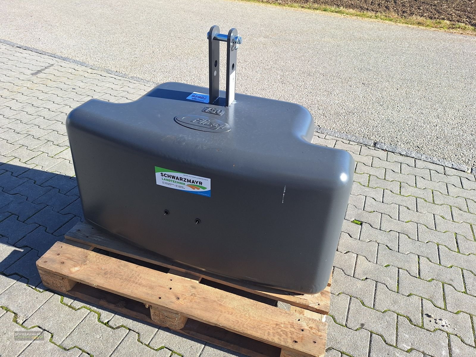 Frontgewicht des Typs Fliegl AgroCenter Gewicht 750kg, Neumaschine in Aurolzmünster (Bild 4)