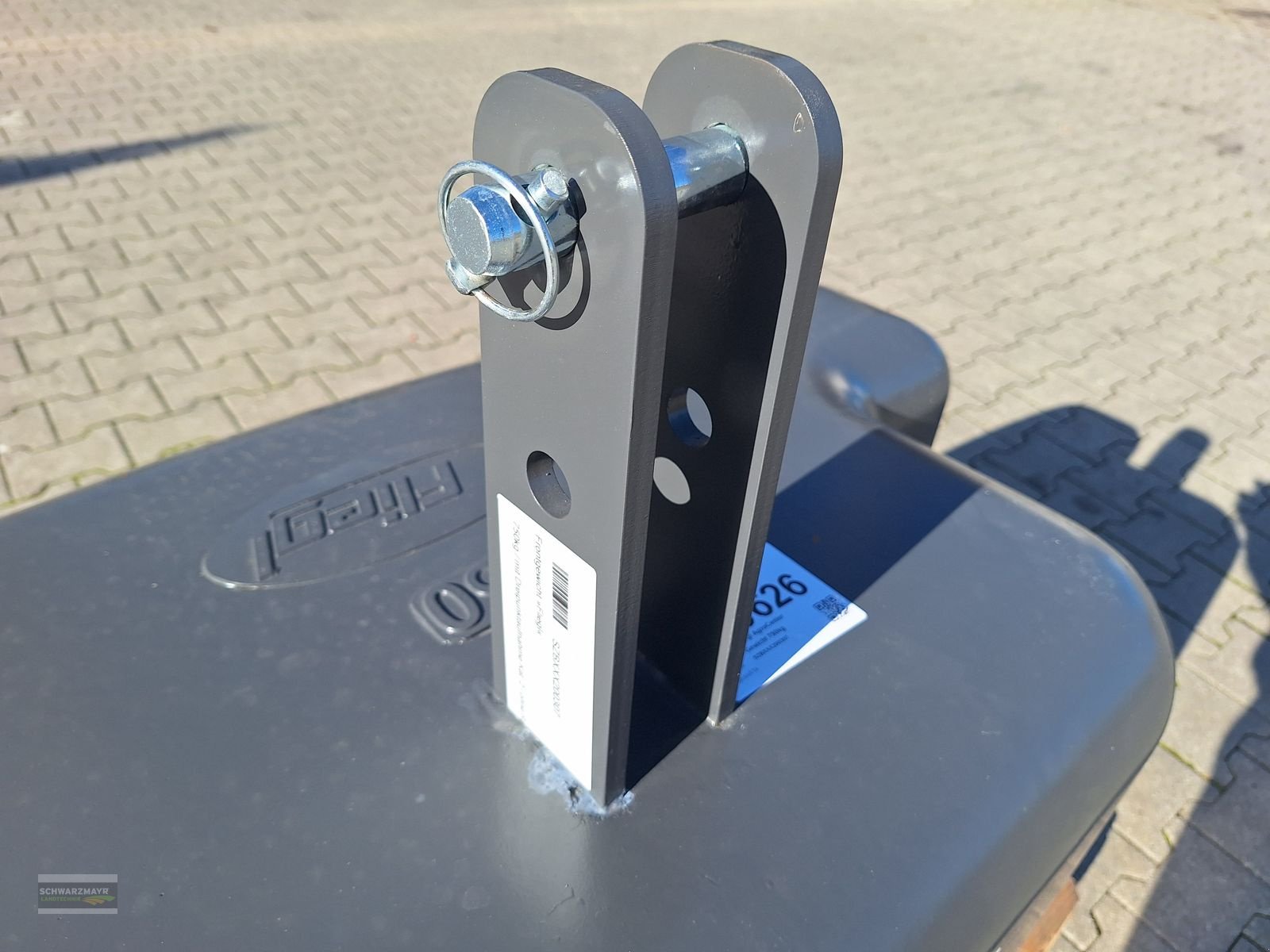 Frontgewicht des Typs Fliegl AgroCenter Gewicht 750kg, Neumaschine in Aurolzmünster (Bild 7)