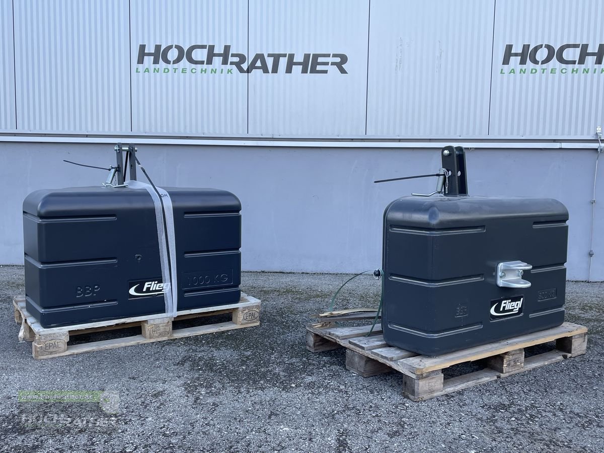 Frontgewicht del tipo Fliegl Fliegl Front - Heckgewicht 1000kg, Neumaschine In Kronstorf (Immagine 1)
