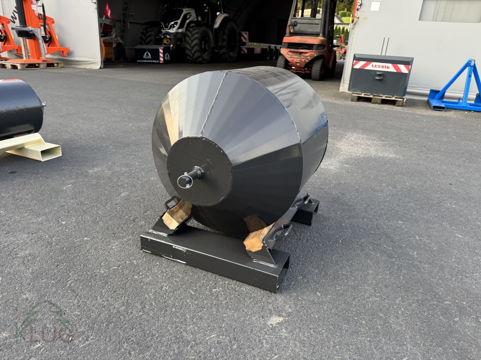 Frontgewicht a típus Fliegl Frontgewicht KOMPAKT, Neumaschine ekkor: Pirching am Traubenberg (Kép 27)