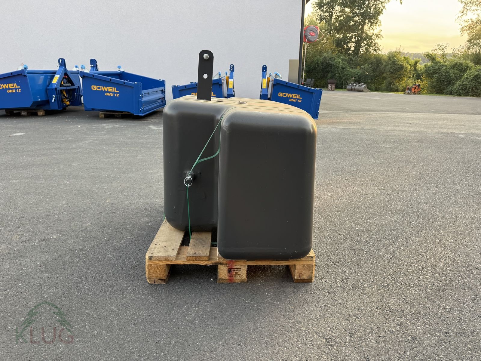 Frontgewicht typu Fliegl Frontgewicht, Neumaschine v Pirching am Traubenberg (Obrázek 3)