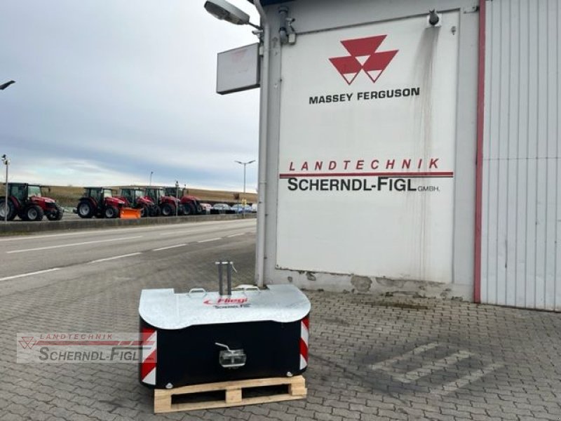 Frontgewicht typu Fliegl Frontgewicht, Neumaschine v St.Margarethen (Obrázek 1)