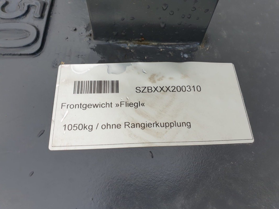 Frontgewicht du type Fliegl GEWICHT 1.050KG, Neumaschine en Sittensen (Photo 5)