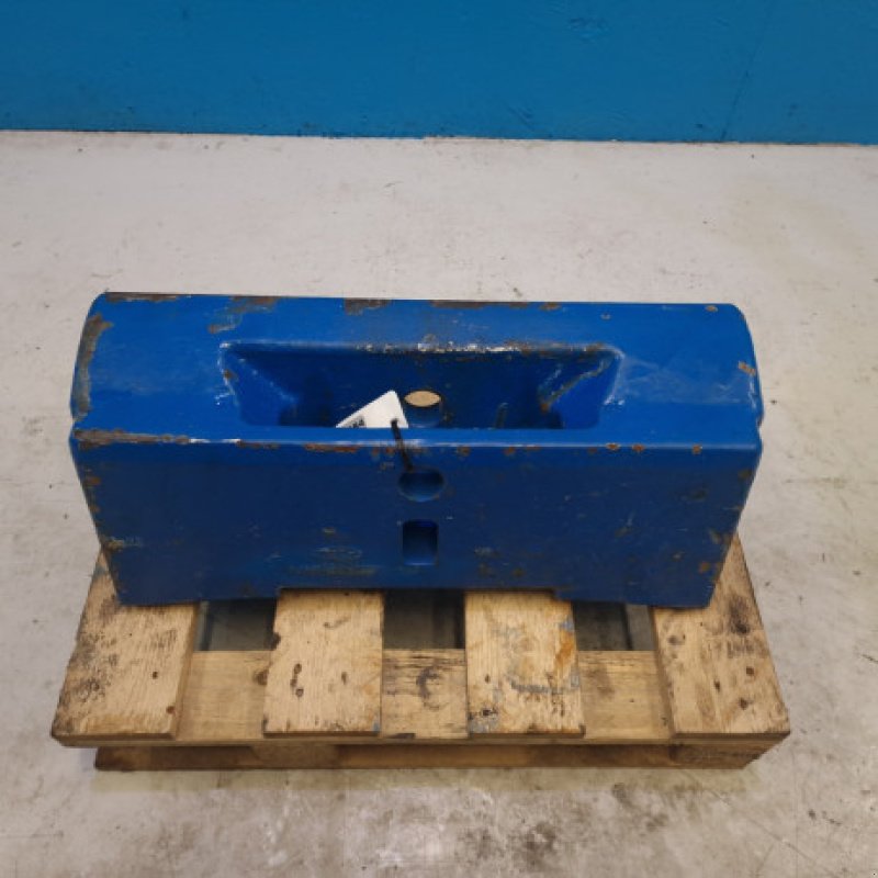 Frontgewicht des Typs Ford 6640, Gebrauchtmaschine in Hemmet (Bild 2)