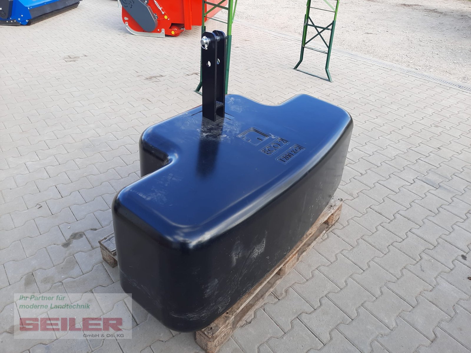 Frontgewicht des Typs Frans Pateer 1200 kg ECO-2, Neumaschine in Ansbach (Bild 2)