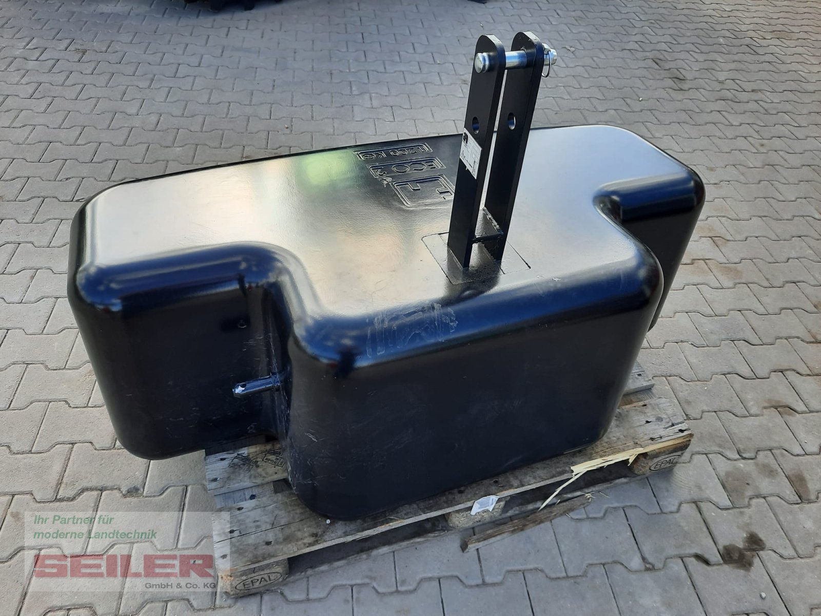 Frontgewicht des Typs Frans Pateer 1200 kg ECO-2, Neumaschine in Ansbach (Bild 3)