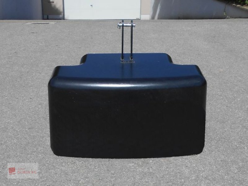 Frontgewicht des Typs Frans Pateer Betongewicht 1.050 kg, Neumaschine in Ziersdorf (Bild 1)