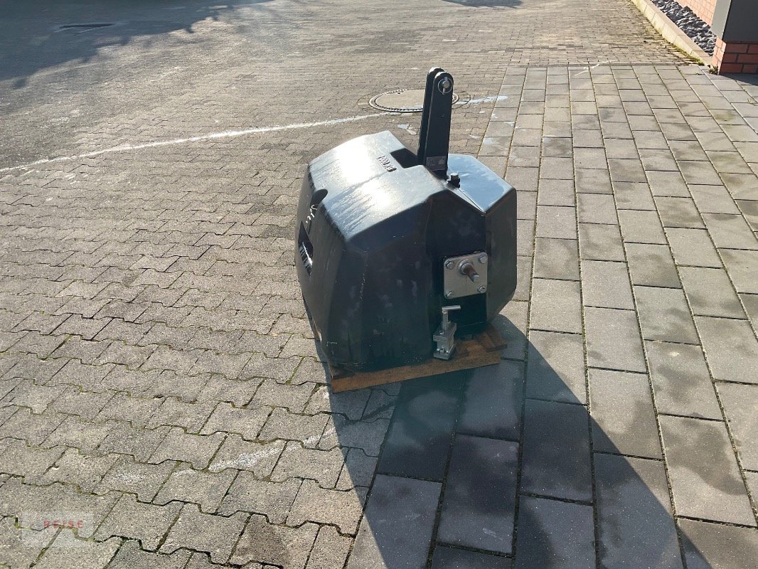 Frontgewicht des Typs Frans Pateer Drive-In 1000 kg, Neumaschine in Lippetal / Herzfeld (Bild 4)