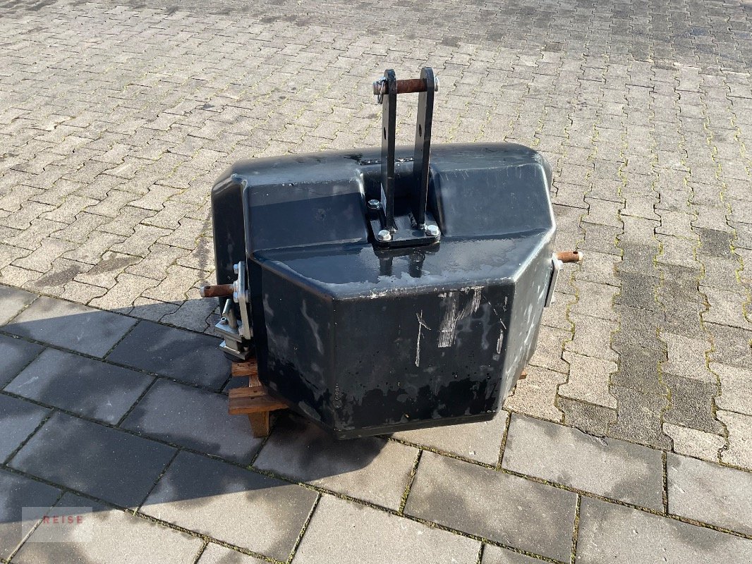 Frontgewicht des Typs Frans Pateer Drive-In 1000 kg, Neumaschine in Lippetal / Herzfeld (Bild 5)