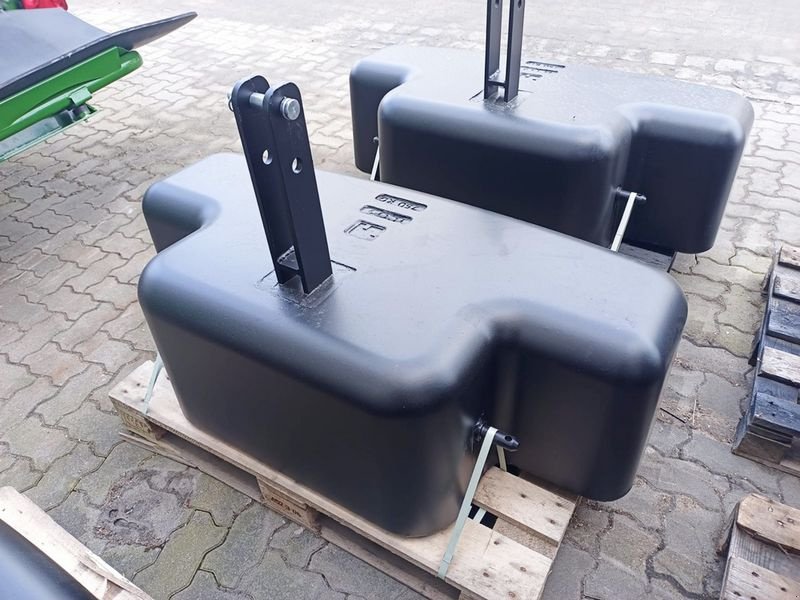 Frontgewicht des Typs Frans Pateer ECO-2 750 kg Betongewicht, Neumaschine in St. Marienkirchen (Bild 4)