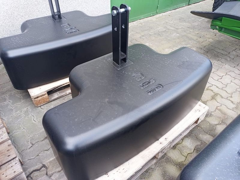 Frontgewicht des Typs Frans Pateer ECO-2 750 kg Betongewicht, Neumaschine in St. Marienkirchen (Bild 3)