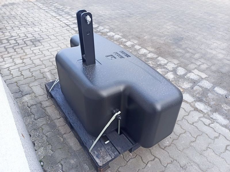 Frontgewicht des Typs Frans Pateer ECO-2 900 kg Betongewicht, Neumaschine in St. Marienkirchen (Bild 5)