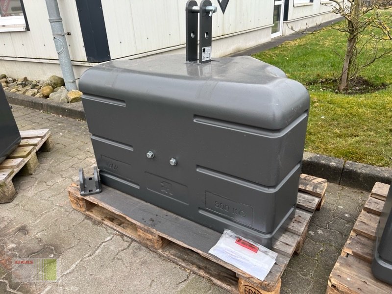 Frontgewicht a típus Frans Pateer Frontgewicht 800 kg, Neumaschine ekkor: Risum-Lindholm