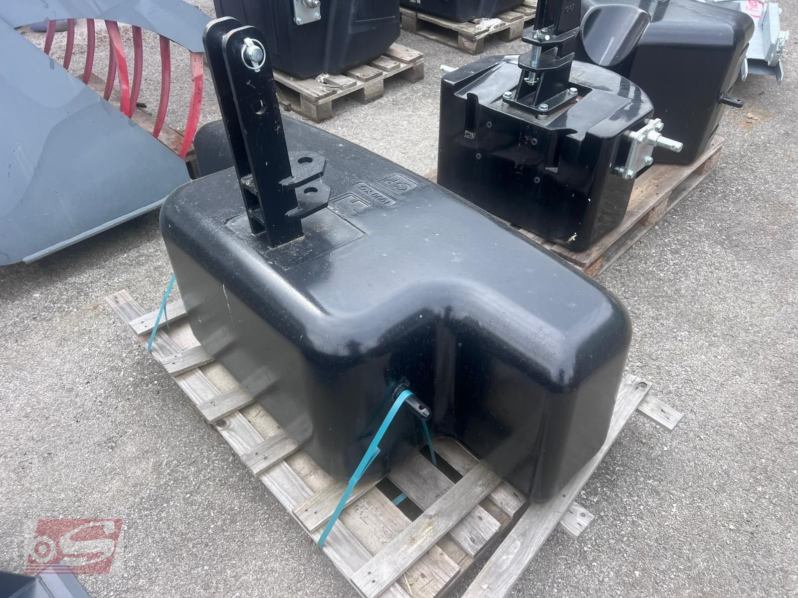 Frontgewicht des Typs Frans Pateer GP 1000, Neumaschine in Offenhausen (Bild 2)