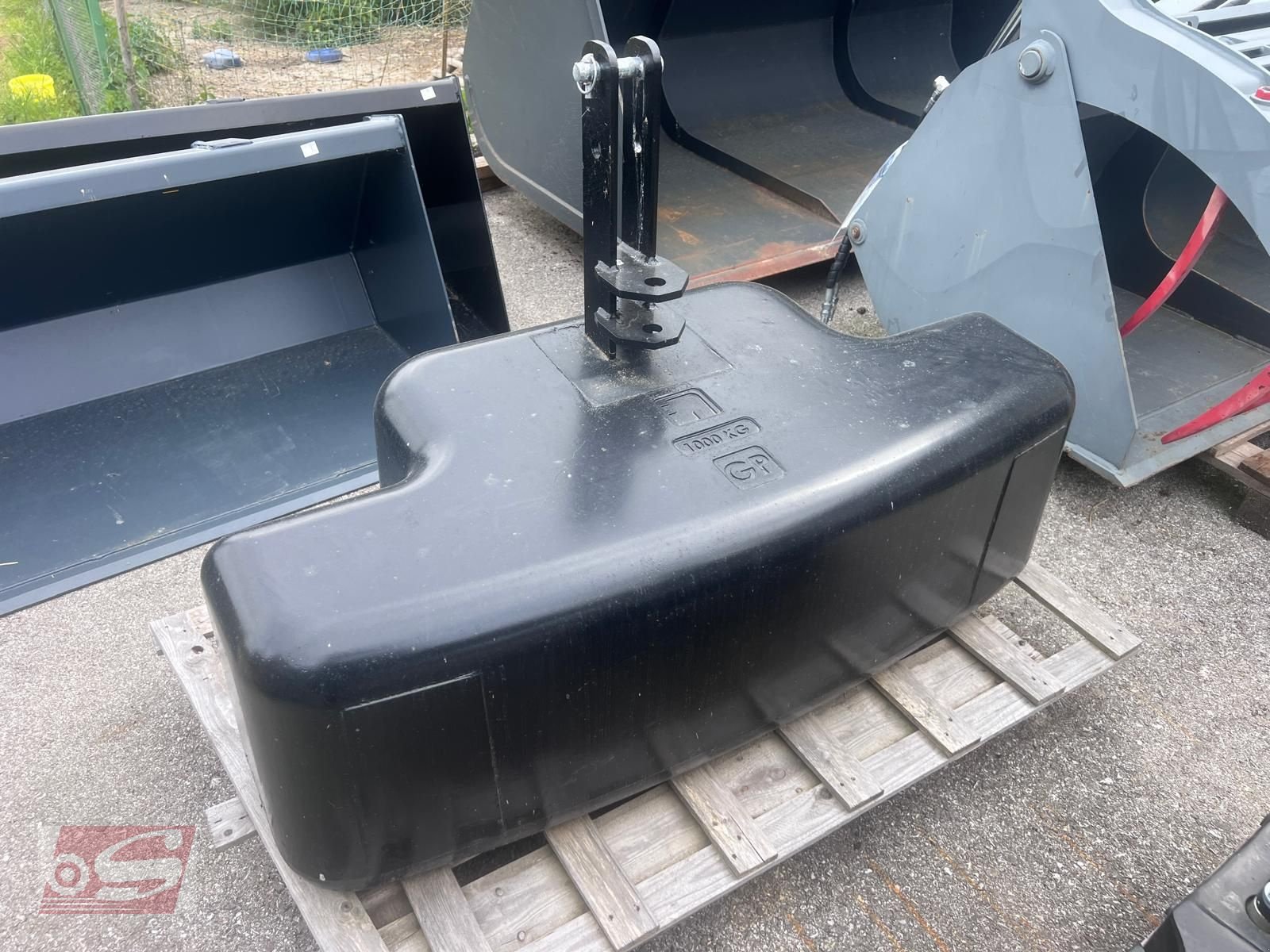 Frontgewicht des Typs Frans Pateer GP 1000, Neumaschine in Offenhausen (Bild 1)