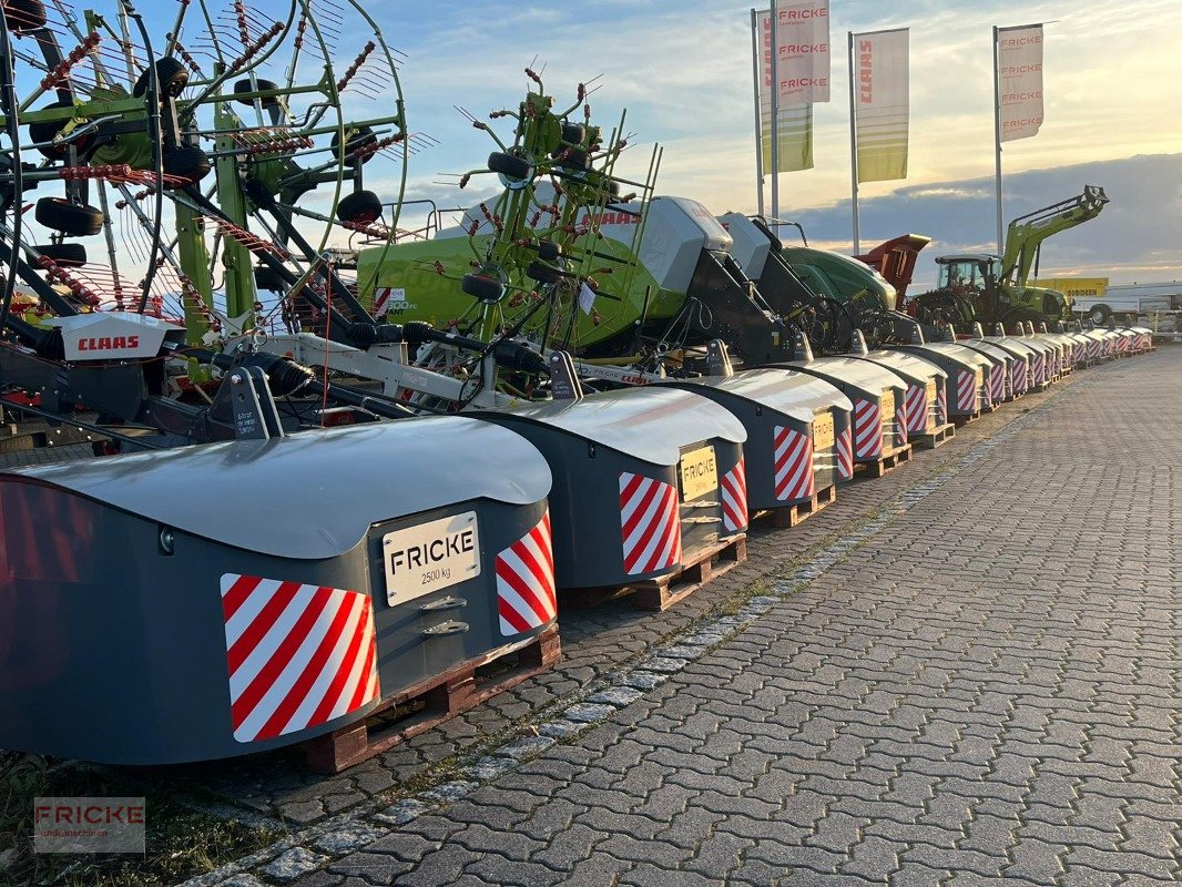 Frontgewicht a típus Fricke Frontgewicht 600kg - 2500kg *NEU & AUF LAGER!*, Gebrauchtmaschine ekkor: Demmin (Kép 1)