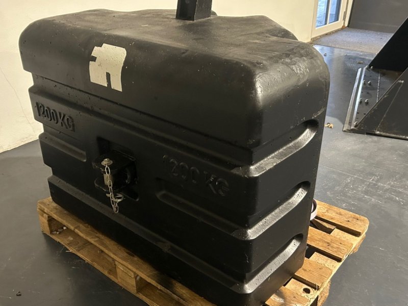 Frontgewicht del tipo HE-VA Frontvægt 1200 kg, Gebrauchtmaschine en Arden (Imagen 1)