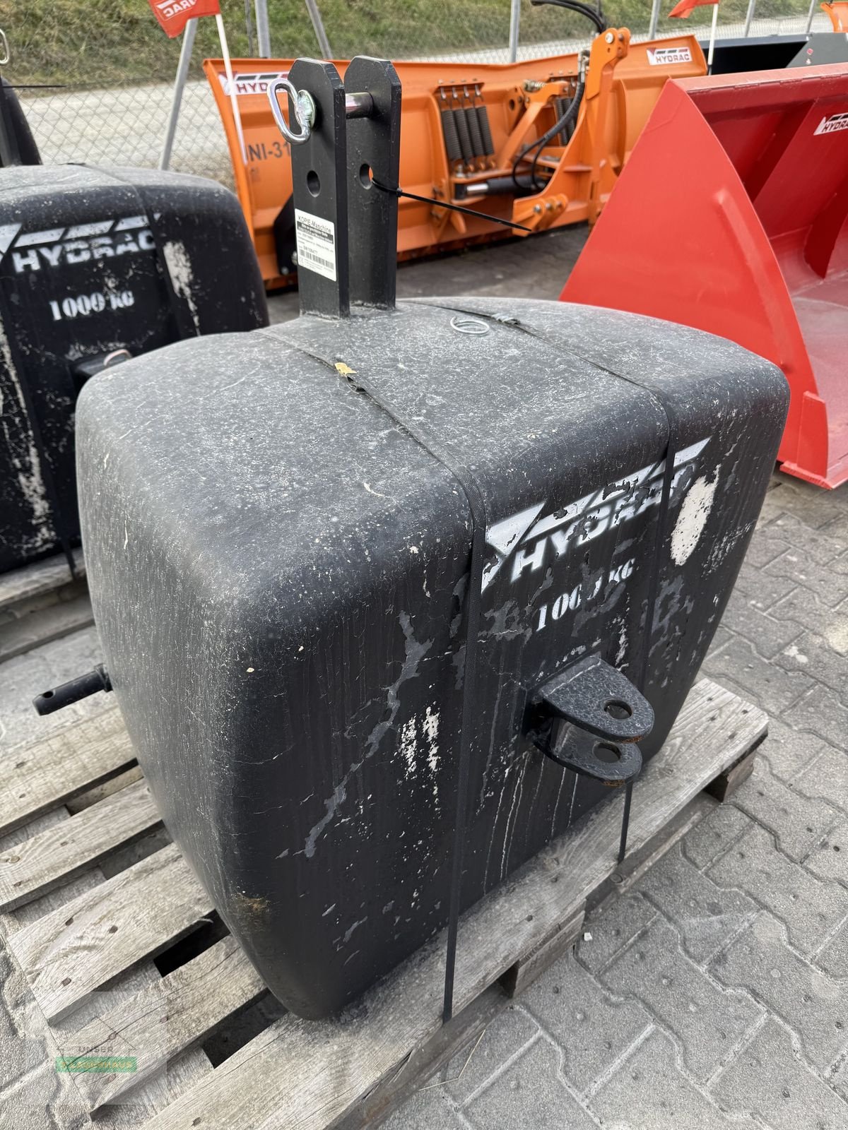 Frontgewicht des Typs Hydrac 1000kg, Neumaschine in Hartberg (Bild 2)