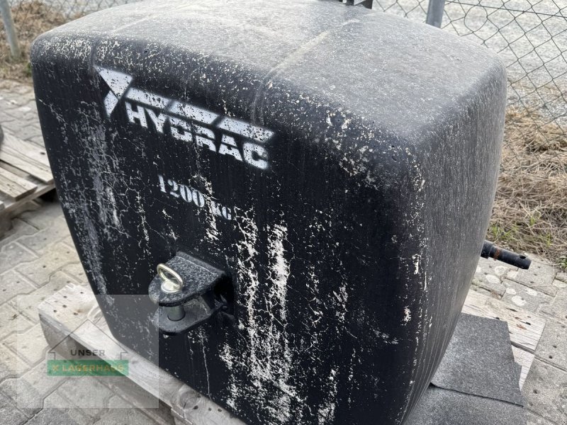 Frontgewicht des Typs Hydrac 1200kg, Neumaschine in Hartberg (Bild 1)