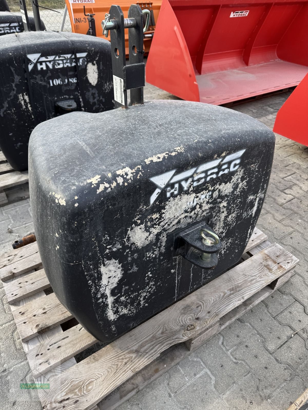 Frontgewicht des Typs Hydrac 800kg, Neumaschine in Hartberg (Bild 2)