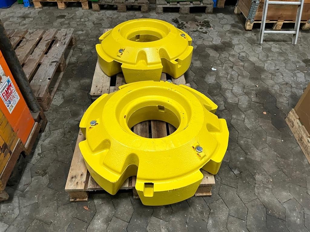 Frontgewicht tip John Deere 625 Kg Originale John Deere Vægte  Passer på alle john deere støbe fælg, Gebrauchtmaschine in Aabenraa (Poză 1)