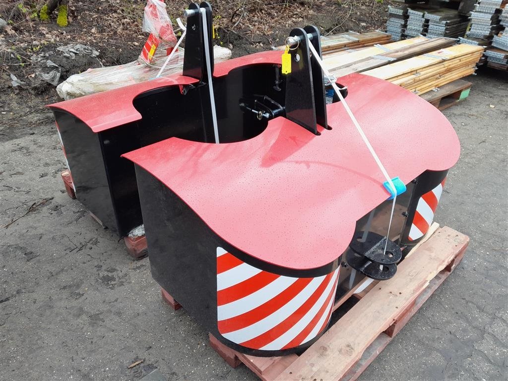 Frontgewicht tipa Kaber 800 kg. - Case IH, Gebrauchtmaschine u Horsens (Slika 2)