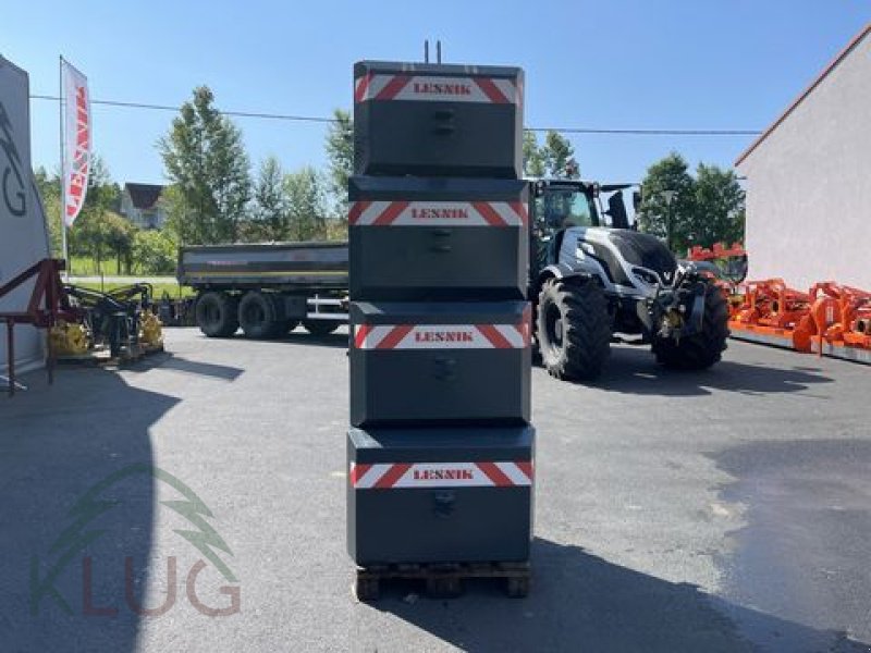 Frontgewicht des Typs Lesnik Frontgewichte 600-1.200kg, Neumaschine in Pirching am Traubenberg (Bild 28)