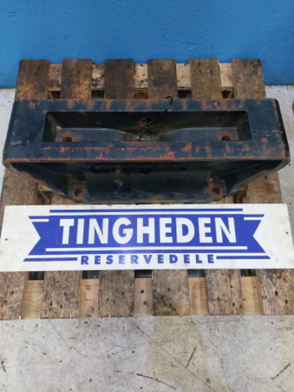 Frontgewicht des Typs Massey Ferguson 6480, Gebrauchtmaschine in Hemmet (Bild 1)