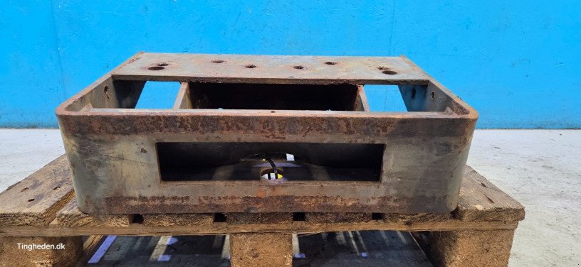 Frontgewicht des Typs Massey Ferguson 690, Gebrauchtmaschine in Hemmet (Bild 8)