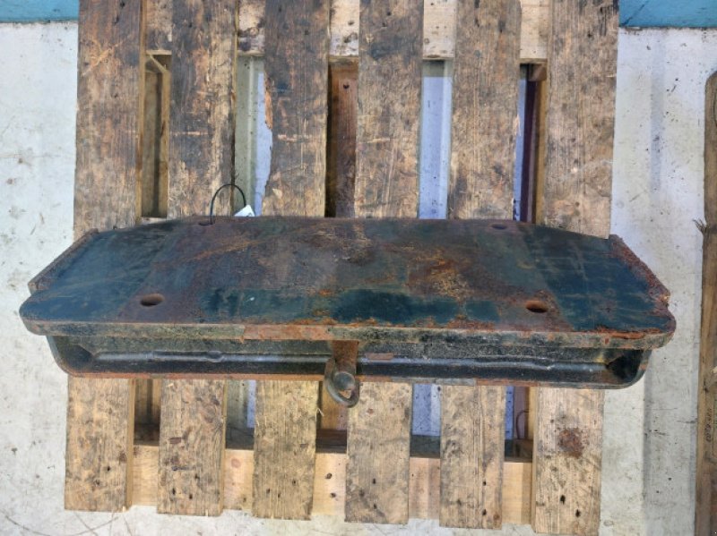 Frontgewicht of the type Massey Ferguson 8480, Gebrauchtmaschine in Hemmet (Picture 5)