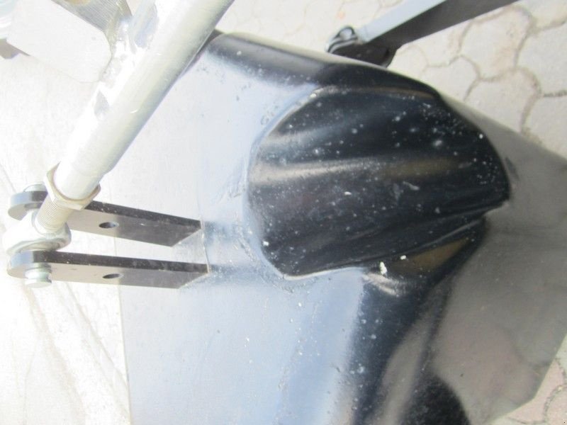 Frontgewicht des Typs Massey Ferguson Beton Frontgewicht 800kg, Neumaschine in Hohenruppersdorf (Bild 4)