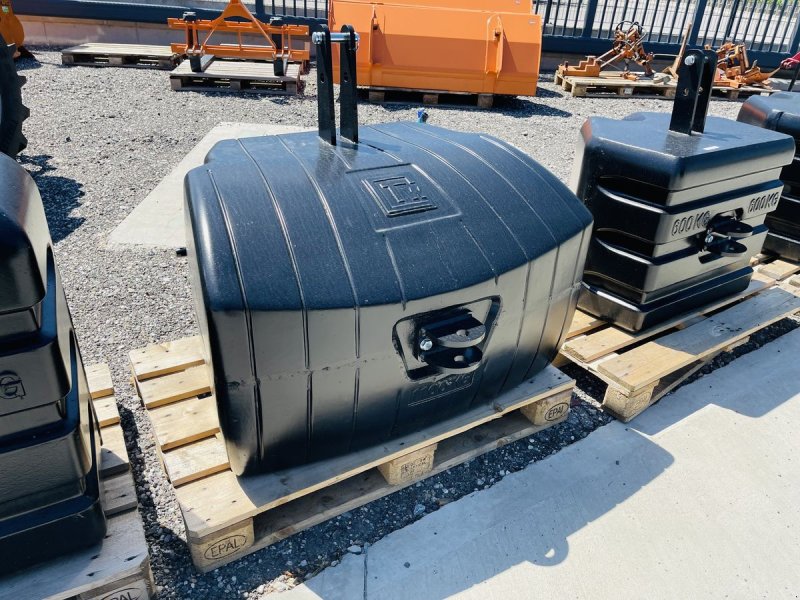 Frontgewicht des Typs Massey Ferguson Beton Frontgewicht NG 1100 kg, Gebrauchtmaschine in Hohenruppersdorf (Bild 1)