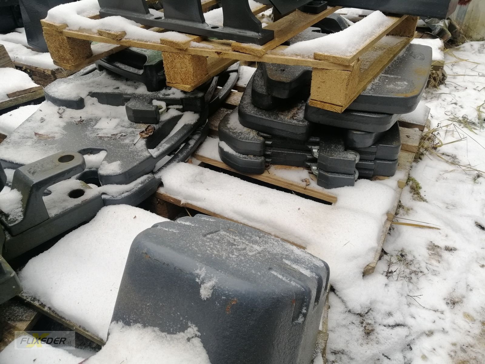 Frontgewicht типа Massey Ferguson Frontgewichtsplatten zum Einhängen, Gebrauchtmaschine в Pattigham (Фотография 6)